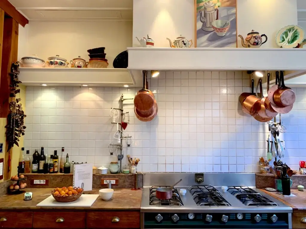 Empleos 1 Susanstove scaled 1