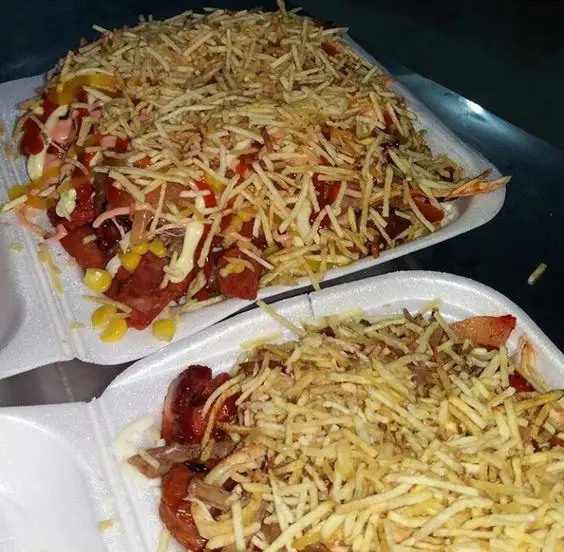 Salchipapas gigantes