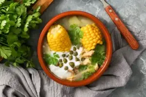 Ajiaco Colombiano, deliciosa sopa colombiana, principalmente de la region de colombia